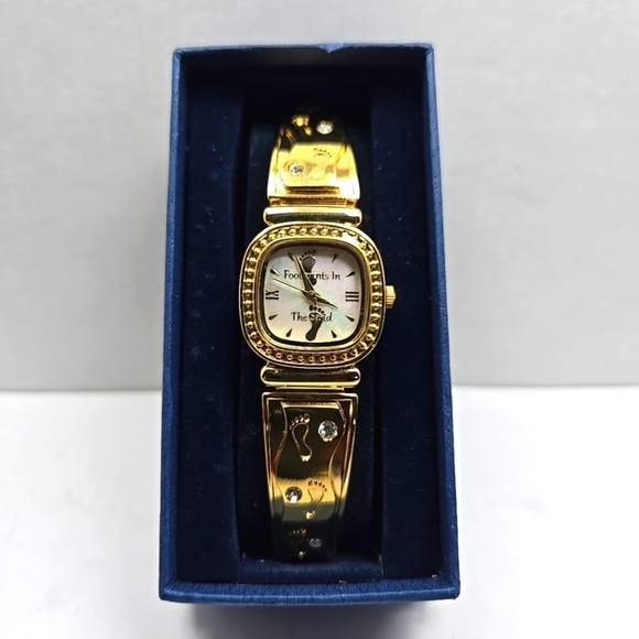 Womens Danbury Mint Footprints In The Sand Gold Tone Stretch Band New Battery